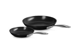 Le Creuset Essential 2-piece