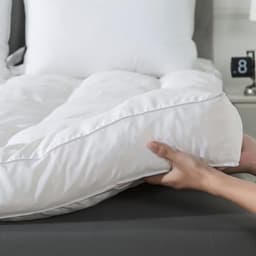 WhatsBedding 5-inch King Mattress Topper